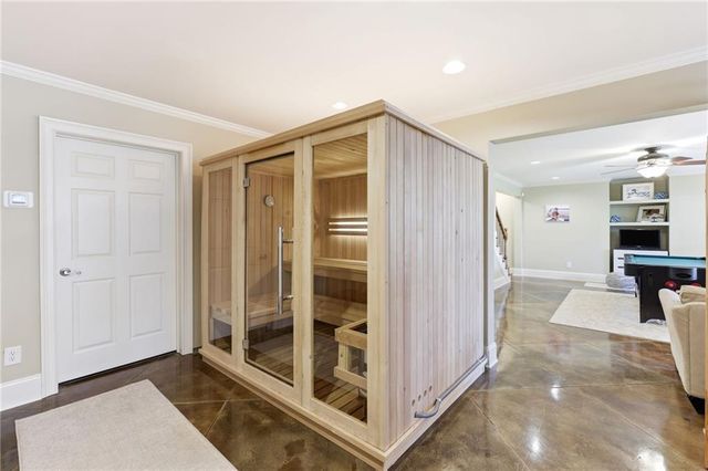 934 Glenwood Drive, Gainesville, GA 30501