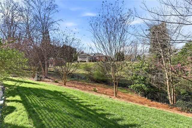 934 Glenwood Drive, Gainesville, GA 30501