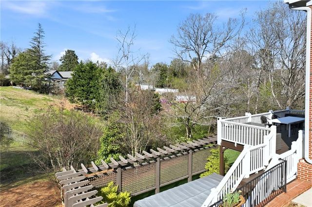 934 Glenwood Drive, Gainesville, GA 30501