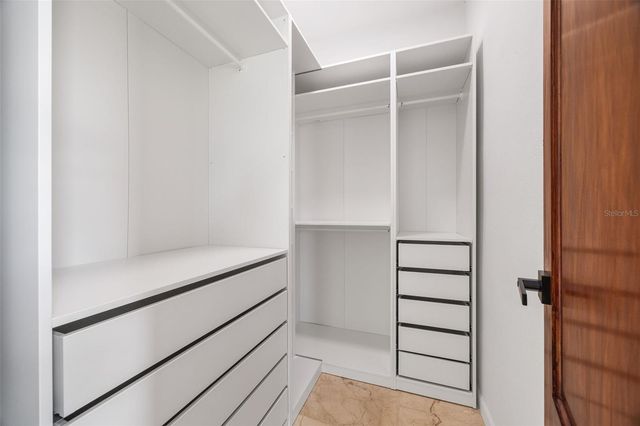 G21 PASEO GALICIA, Vega Alta, PR 00692