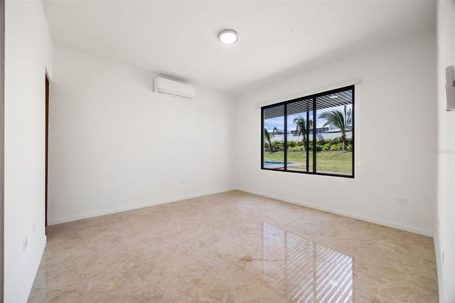 G21 PASEO GALICIA, Vega Alta, PR 00692