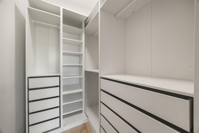 G21 PASEO GALICIA, Vega Alta, PR 00692