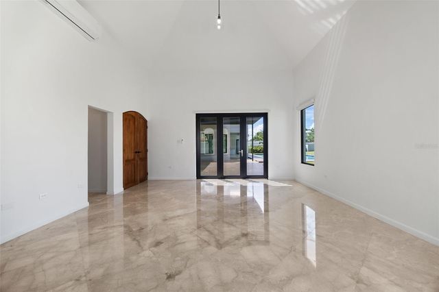 G21 PASEO GALICIA, Vega Alta, PR 00692