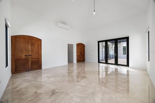 G21 PASEO GALICIA, Vega Alta, PR 00692