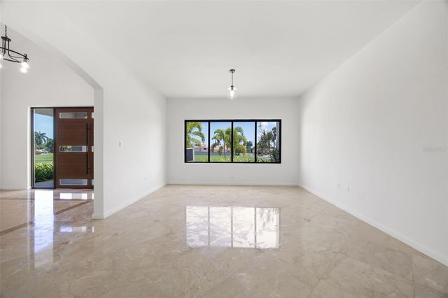 G21 PASEO GALICIA, Vega Alta, PR 00692