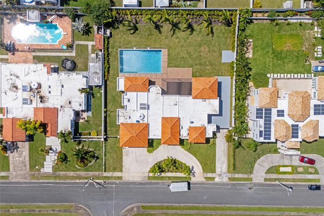 G21 PASEO GALICIA, Vega Alta, PR 00692