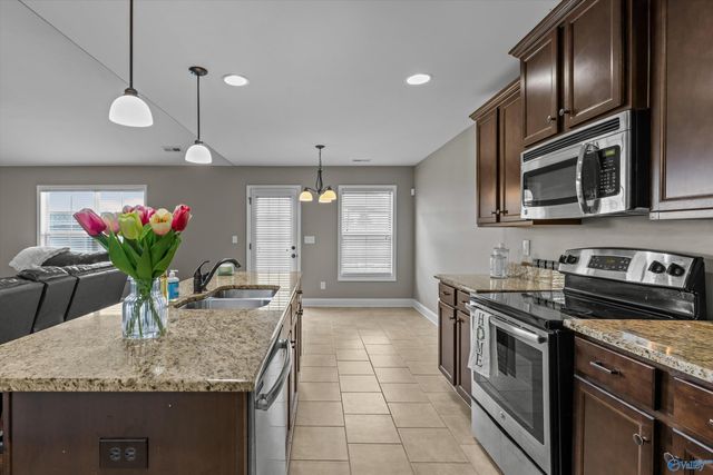 209 Olde Dogwood Trail, Priceville, AL 35603