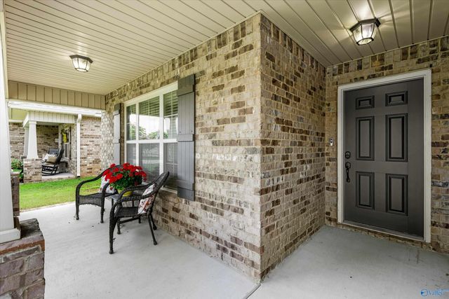 209 Olde Dogwood Trail, Priceville, AL 35603