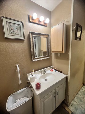 3208 Knox Street, Fort Worth, TX 76119