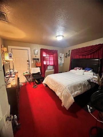 3208 Knox Street, Fort Worth, TX 76119