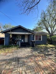 3208 Knox Street, Fort Worth, TX 76119