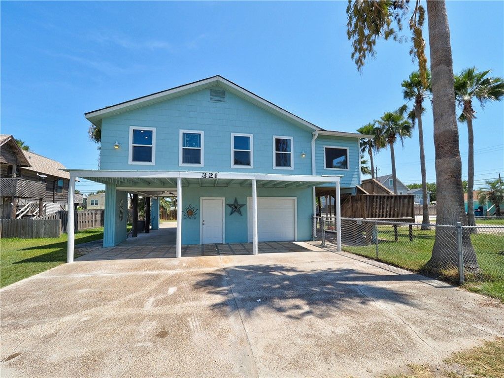 321 S Gulf St, Port Aransas, TX 78373 — exterior