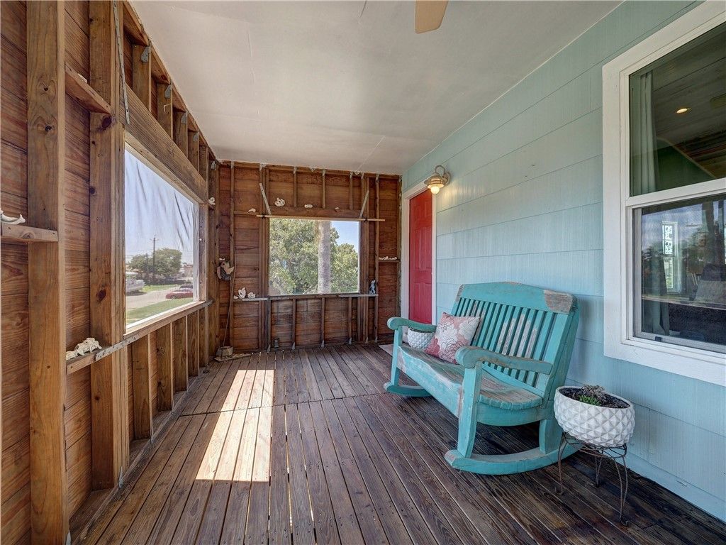 321 S Gulf St, Port Aransas, TX 78373 — photo 4