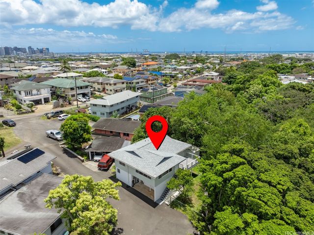 1756-C Gulick Avenue, Honolulu, HI 96819