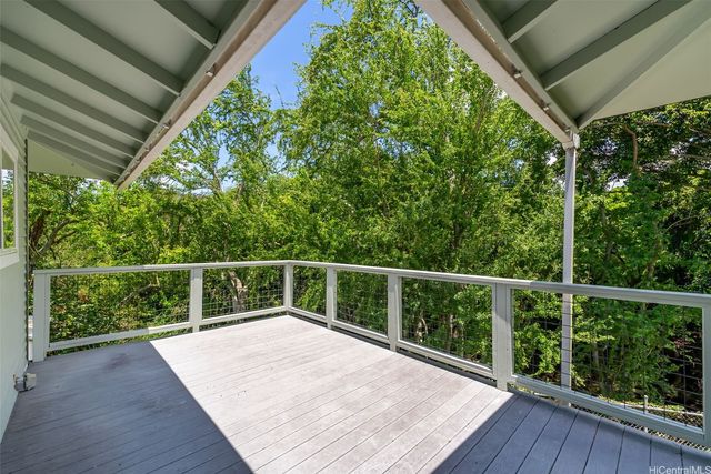 1756-C Gulick Avenue, Honolulu, HI 96819