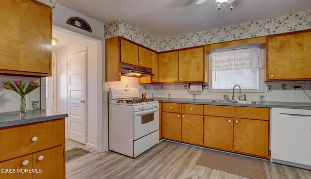 133 Poole Avenue, Union Beach, NJ 07735