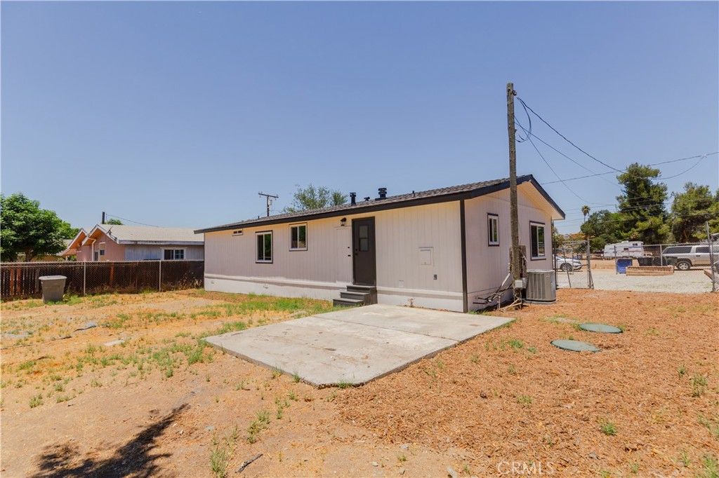 Image 7 of property listing at 21225 Victorian, Wildomar, CA 92595