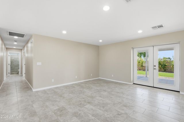 2329 E Enrose Street, Mesa, AZ 85213
