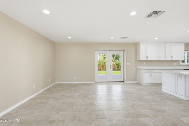 2329 E Enrose Street, Mesa, AZ 85213