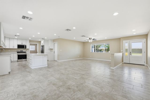 2329 E Enrose Street, Mesa, AZ 85213