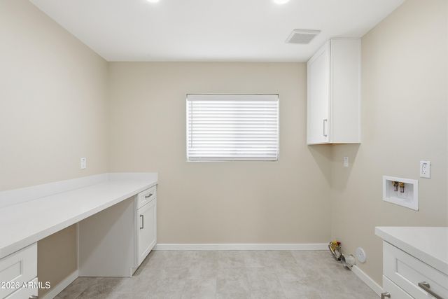 2329 E Enrose Street, Mesa, AZ 85213