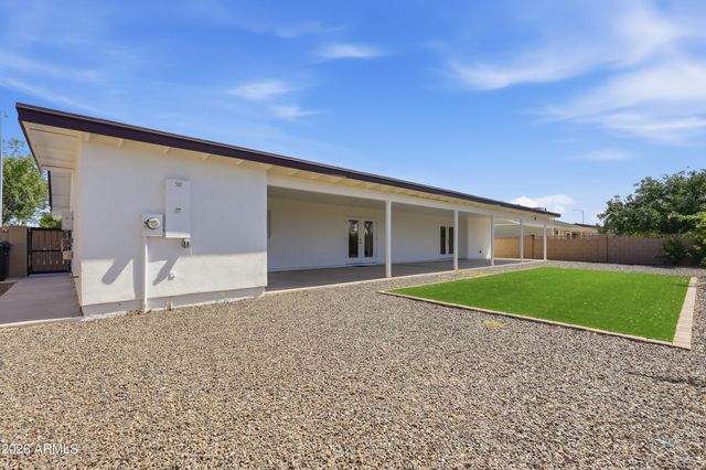 2329 E Enrose Street, Mesa, AZ 85213