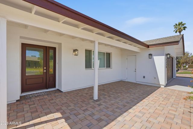 2329 E Enrose Street, Mesa, AZ 85213