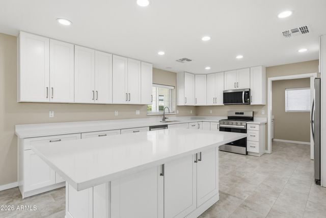 2329 E Enrose Street, Mesa, AZ 85213