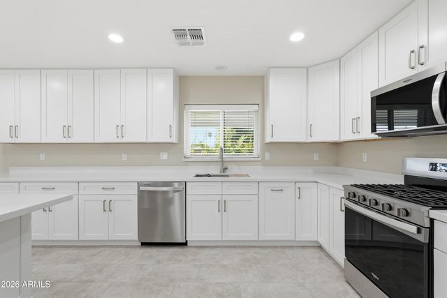 2329 E Enrose Street, Mesa, AZ 85213