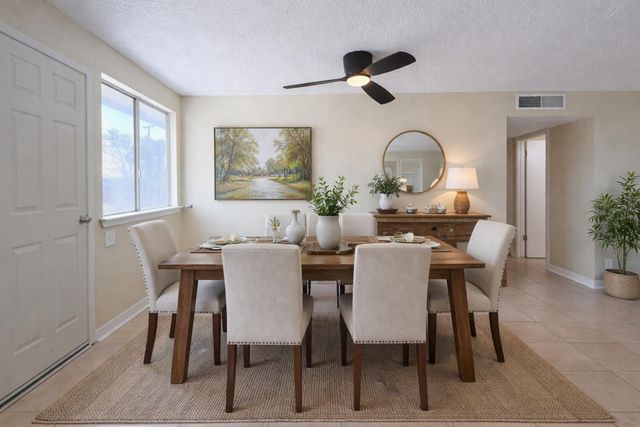 2234 E University Avenue, Fresno, CA 93703