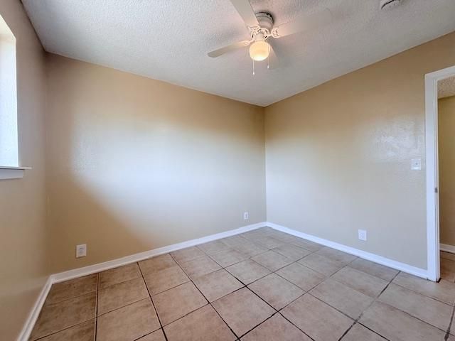 2234 E University Avenue, Fresno, CA 93703