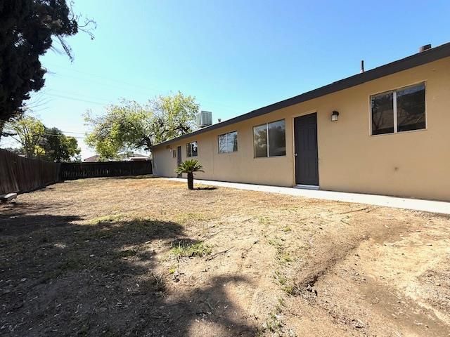 2234 E University Avenue, Fresno, CA 93703