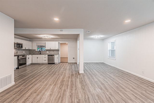 721 Bowman Street, Irving, TX 75060