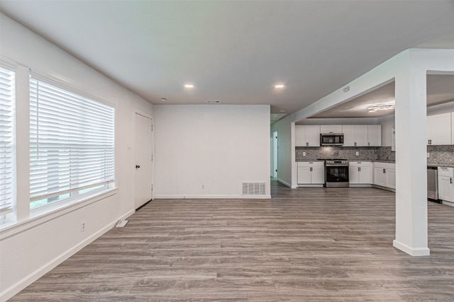 721 Bowman Street, Irving, TX 75060