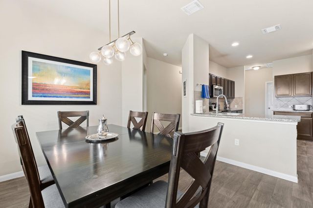 404 Cassandra DR, Hutto, TX 78634