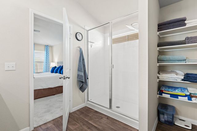 404 Cassandra DR, Hutto, TX 78634