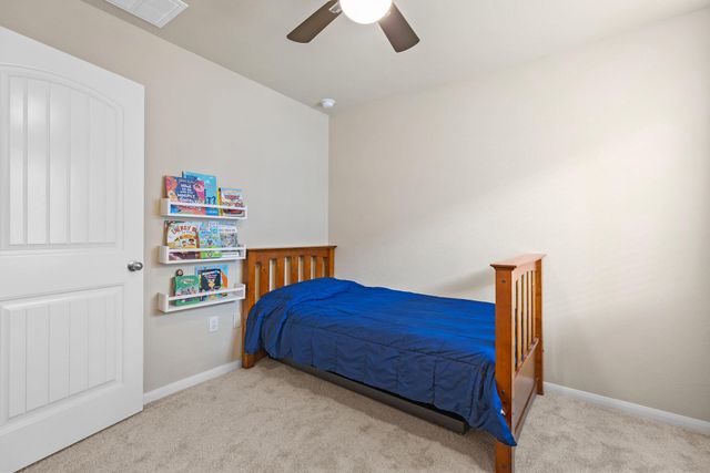 404 Cassandra DR, Hutto, TX 78634