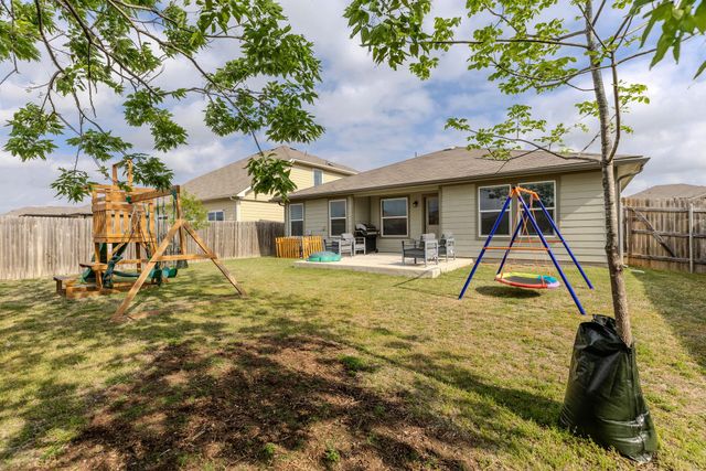 404 Cassandra DR, Hutto, TX 78634