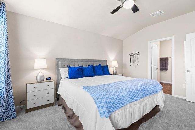 404 Cassandra DR, Hutto, TX 78634