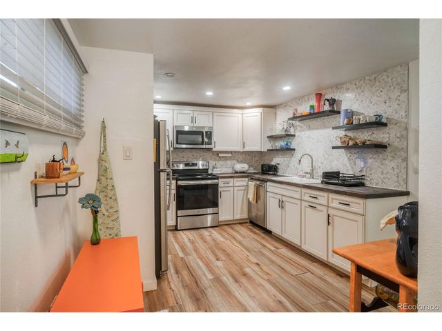 1842 Canyon Blvd 105, Boulder, CO 80302