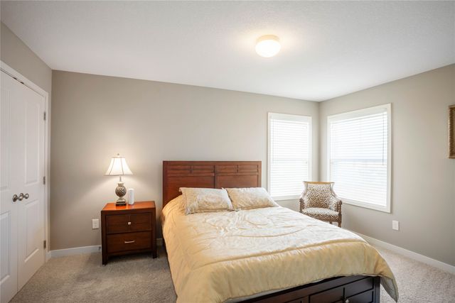 7904 Cottonwood Lane, West Des Moines, IA 50266