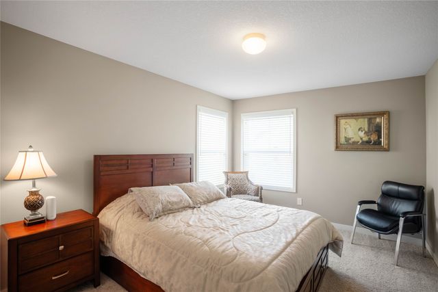 7904 Cottonwood Lane, West Des Moines, IA 50266