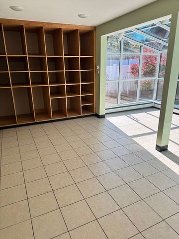 793 Dedham St, Newton, MA 02459