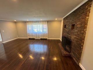 793 Dedham St, Newton, MA 02459