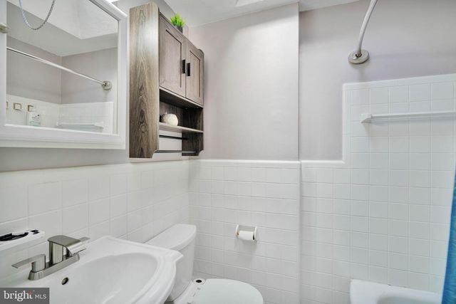 437 PARK DR, Glenolden, PA 19036