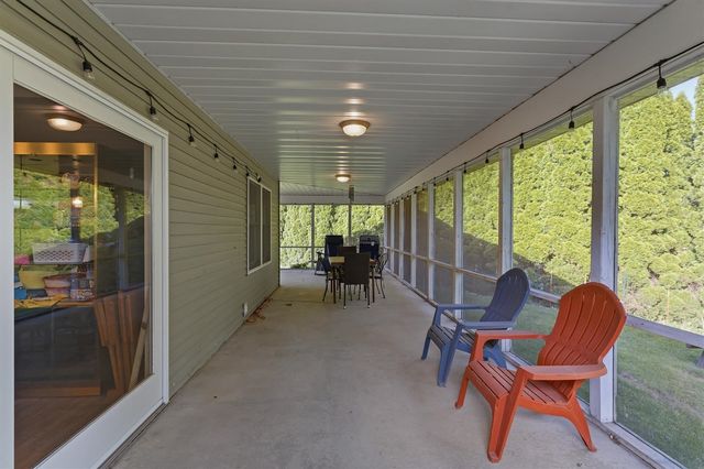 22401 Happy Drive, Cassopolis, MI 49031