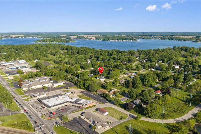 22401 Happy Drive, Cassopolis, MI 49031