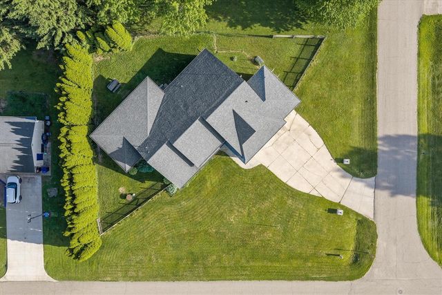 22401 Happy Drive, Cassopolis, MI 49031
