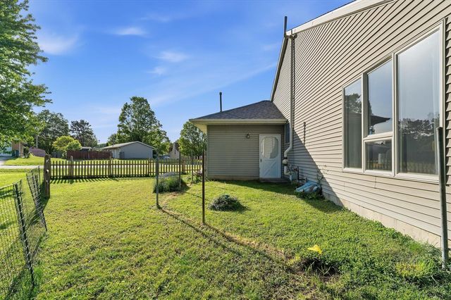 22401 Happy Drive, Cassopolis, MI 49031