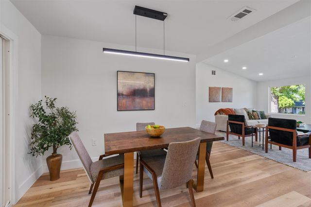 9009 Glenn LN, Austin, TX 78753